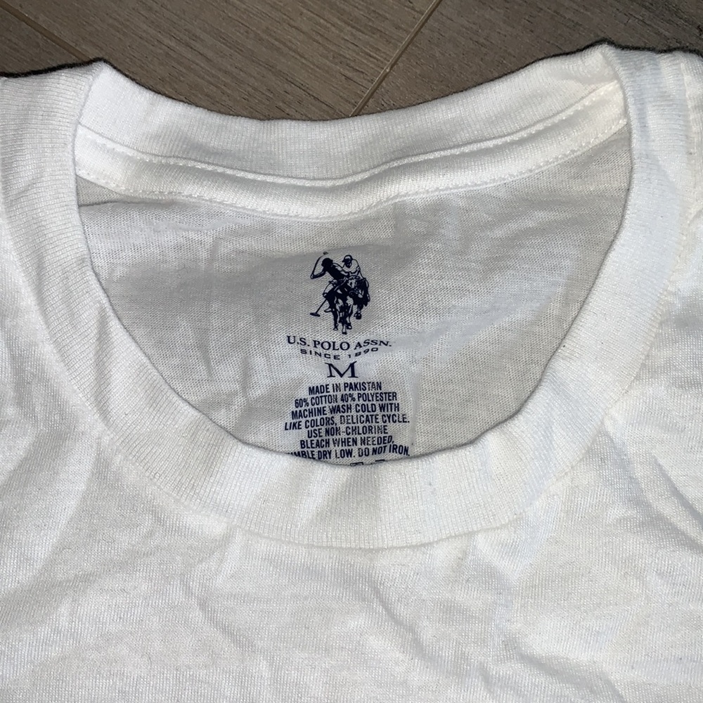 Polo White Tee Medium - Picture 2 of 5
